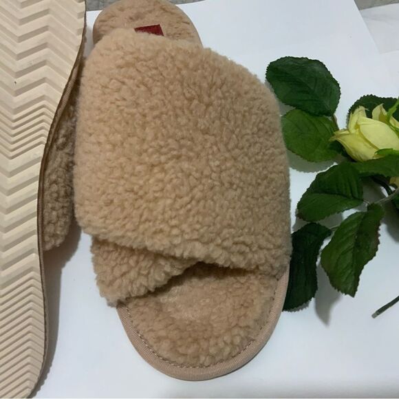 Sorel Go Mail Run Slippers Faux Fur Slip-on Natural Tan Size 10 NEW - Picture 9 of 9